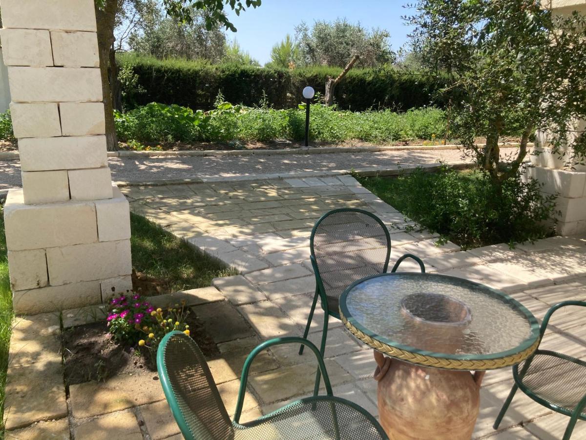 Agriturismo Tenuta La Monaca Aradeo Екстериор снимка