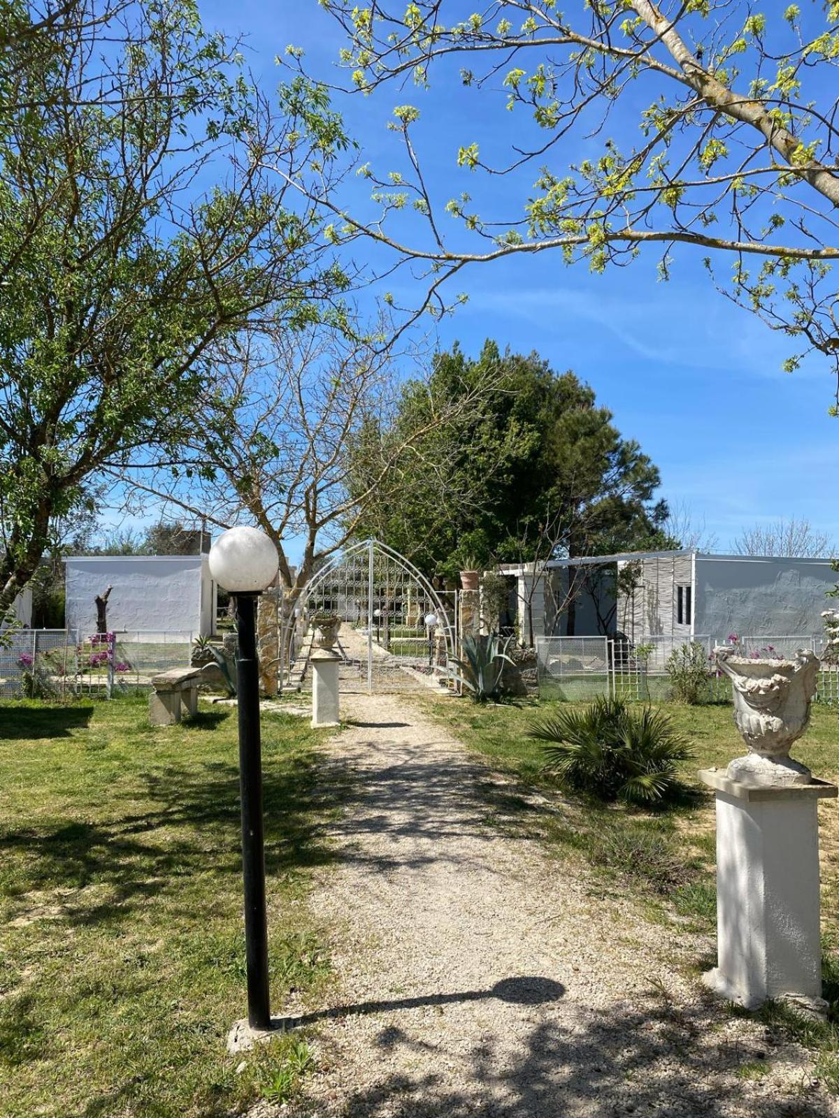 Agriturismo Tenuta La Monaca Aradeo Екстериор снимка